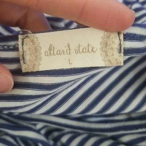 Blue and white striped top - Picture 5 of 7